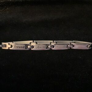 Elegant Stainless Steel Friend Charm Link Bracelet